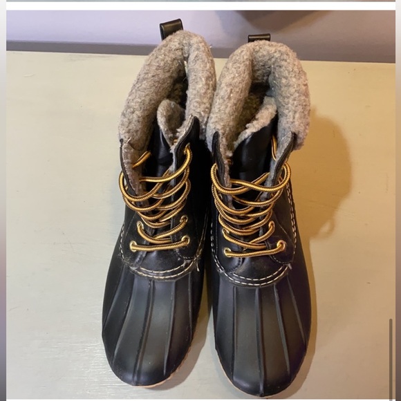 MIA Black and Tan Winter Boots Sz 7 - Picture 1 of 9